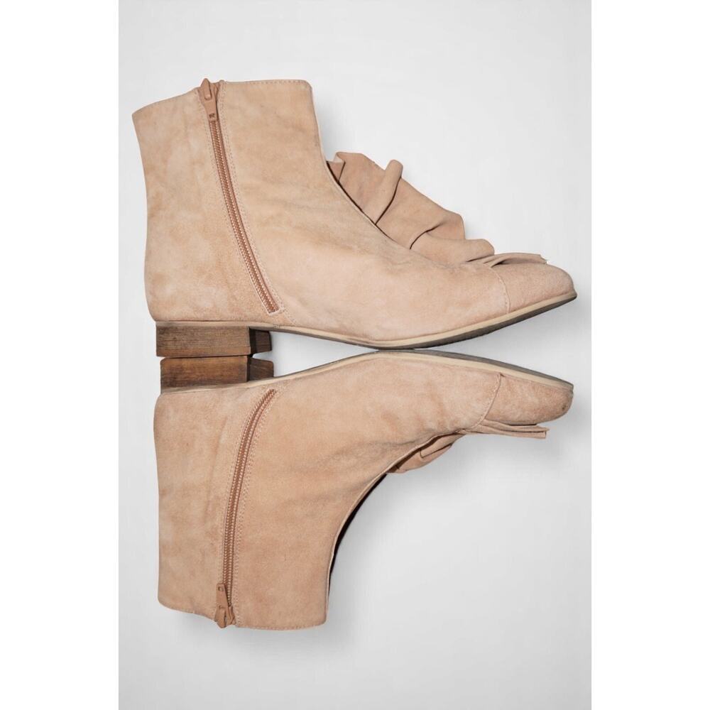 Anthropologie Suede Ruffle Ankle Boots Womens 38 Camel Boho Western - Picture 4 of 12